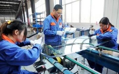 為何玻璃廠要24小時(shí)工作，機(jī)器不敢關(guān)？揭秘“一旦停機(jī)，老板崩潰”的殘酷現(xiàn)實(shí)